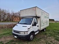 Usata Iveco Daily 116 CV (85 kW) 2005 Bianco Furgone
