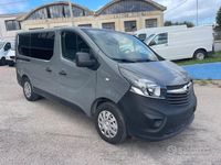 Usata Opel Vivaro S 125 CV (91 kW) 2017 Grigio scuro Monovolume