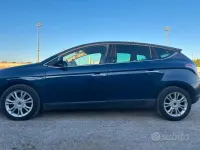 Usata Lancia Delta Silver 120 CV (88 kW) 2013 Blu Utilitaria
