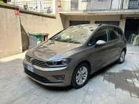 Usata VW Golf Sportsvan Comfortline 116 CV (85 kW) 2017 Oro Monovolume
