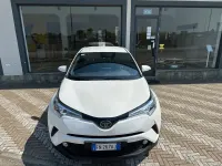 Usata Toyota C-HR Active 98 CV (72 kW) 2018 Bianco SUV