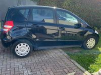 Usata Mercedes A180 109 CV (80 kW) 2008 Nero Utilitaria