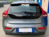 Usata Volvo V40 Kinetic 120 CV (88 kW) 2016 Antracite metallizzato Station wagon