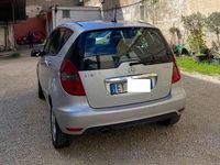 Usata Mercedes A180 Avantgarde 109 CV (80 kW) 2012 Argento Utilitaria