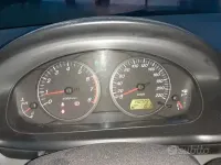 Usata Mazda 2 75 CV (55 kW) 2003 Blu Utilitaria