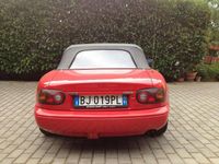 Usata Mazda MX5 116 CV (85 kW) 1991 Rosso Cabrio