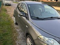 Usata Lancia Ypsilon Gold 95 CV (69 kW) 2016 Grigio Utilitaria