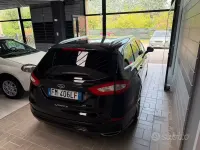 Usata Ford Mondeo Vignale 210 CV (154 kW) 2017 Nero Berlina