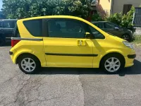 Usata Peugeot 1007 73 CV (53 kW) 2006 Giallo Monovolume