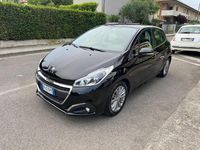 Usata Peugeot 208 Allure 82 CV (60 kW) 2017 Nero Utilitaria