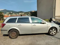 Usata Opel Astra 101 CV (74 kW) 2006 Grigio Station wagon