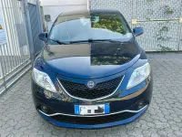 Usata Lancia Ypsilon Gold 69 CV (50 kW) 2016 Blu Utilitaria
