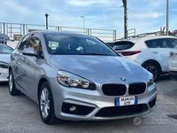 Usata BMW 218 Advantage 135 CV (99 kW) 2017 Grigio Monovolume