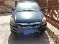 Usata Opel Zafira 101 CV (74 kW) 2007 Monovolume