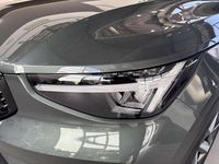 Nuova Volvo XC40 Plus 163 CV (119 kW) 2025 Verde SUV