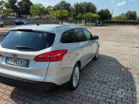 Usata Ford Focus Titanium 120 CV (88 kW) 2015 Grigio Station wagon