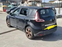 Usata Renault Scénic III Dynamique 110 CV (80 kW) 2011 Nero Monovolume