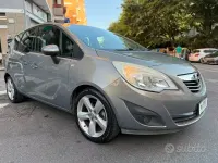 Usata Opel Meriva 101 CV (74 kW) 2011 Grigio Monovolume