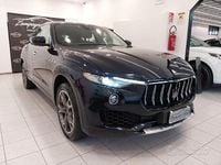 Usata Maserati Levante 275 CV (202 kW) 2016 Blu SUV