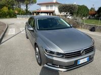 usata VW Passat 8ª serie - 2017