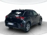Usata VW T-Roc R-line 110 CV (80 kW) 2023 Nero SUV