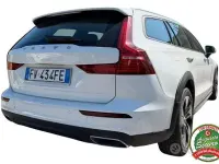 Usata Volvo V60 CC Pro 190 CV (139 kW) 2019 Bianco Station wagon