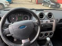 Usata Ford Fiesta 68 CV (50 kW) 2007 Nero Utilitaria