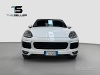 Usata Porsche Cayenne 250 CV (183 kW) 2015 Bianco SUV