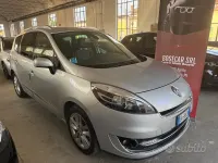 Usata Renault Scénic III 110 CV (80 kW) 2013 Grigio Monovolume