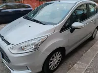 Usata Ford B-MAX 90 CV (66 kW) 2017 Grigio Monovolume