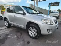 Usata Toyota RAV4 Luxury 150 CV (110 kW) 2009 Grigio SUV