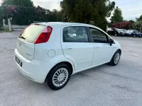 Usata Fiat Grande Punto 75 CV (55 kW) 2010 Bianco Utilitaria