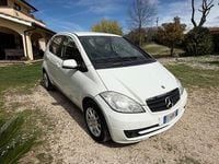 Usata Mercedes A180 Avantgarde 108 CV (79 kW) 2011 Bianco Berlina