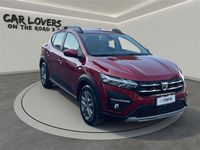 Usata Dacia Sandero Comfort 101 CV (74 kW) 2022 Rosso Utilitaria