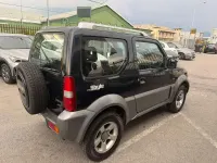 Usata Suzuki Jimny 86 CV (63 kW) 2006 Nero SUV