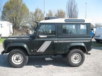 Usata Land Rover Defender 113 CV (83 kW) 1998 Verde Station wagon