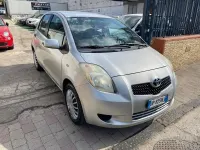 Usata Toyota Yaris 69 CV (50 kW) 2008 Grigio Utilitaria