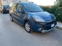 Usata Citroën Berlingo 92 CV (67 kW) 2015 Bluazzurro Monovolume