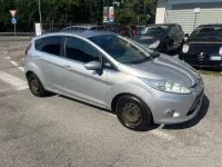 Usata Ford Fiesta Titanium 90 CV (66 kW) 2008 Grigio Utilitaria