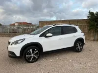Usata Peugeot 2008 100 CV (73 kW) 2018 Bianco SUV