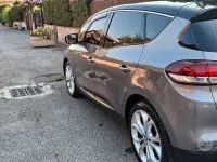 Usata Renault Scénic 110 CV (80 kW) 2017 Grigio Monovolume