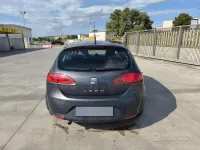 Begagnad Seat Leon Reference 105 HK (77 kW) 2006 Grå Halvkombi