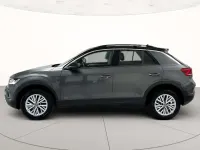 Usata VW T-Roc Life 116 CV (85 kW) 2025 Indium grey metallizzato nero SUV