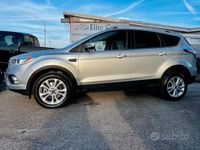 Usata Ford Kuga Titanium 120 CV (88 kW) 2017 Grigio SUV