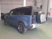 Usata Land Rover Defender SE 249 CV (183 kW) 2022 Blu SUV