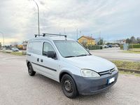 Usata Opel Combo Enjoy 97 CV (71 kW) 2006 Grigio Monovolume