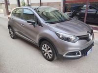 Usata Renault Captur Intens 90 CV (66 kW) 2016 Grigio SUV