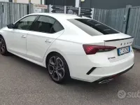 Usata Skoda Octavia RS 265 CV (194 kW) 2024 Bianco Berlina