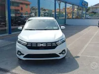 Usata Dacia Sandero Expression 101 CV (74 kW) 2025 Bianco SUV