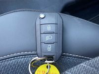 Usata Peugeot 208 Allure 110 CV (80 kW) 2025 Bianco Utilitaria